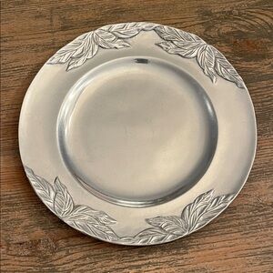Wilton Armetale Silver Leaf Design Plate